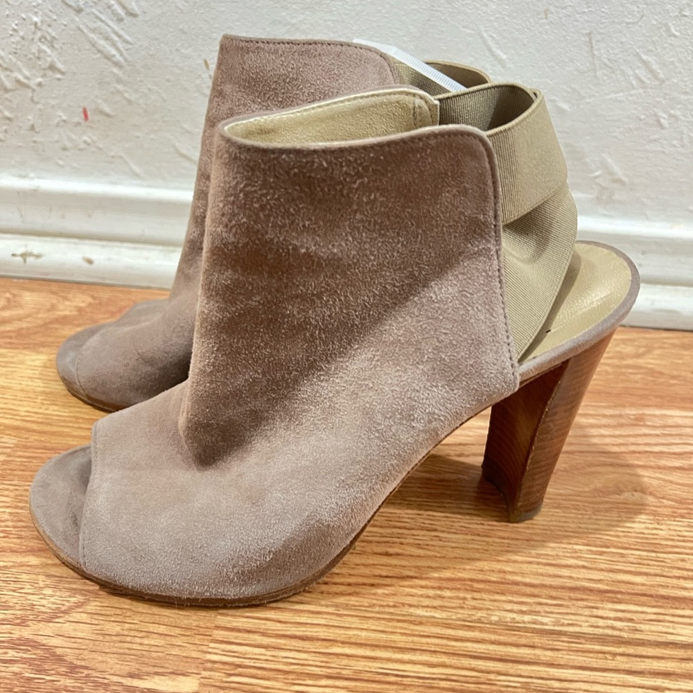 Stuart Weitzman Taupe Suede Peep Toe Stacked Cone Heel Booties Women’s Size 7